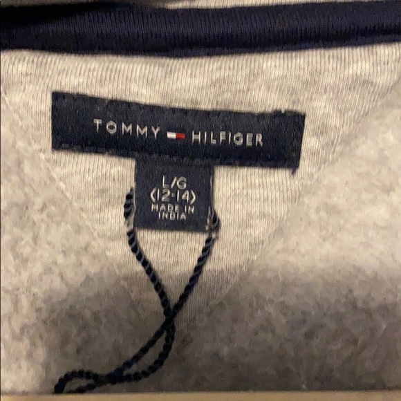 Sweaters - Picture 3 of 9